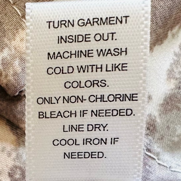 Nicole Miller 2Pc Pajama Set Size Large Pale Gray W/ Abstract Print Pants & Top - Picture 5 of 6